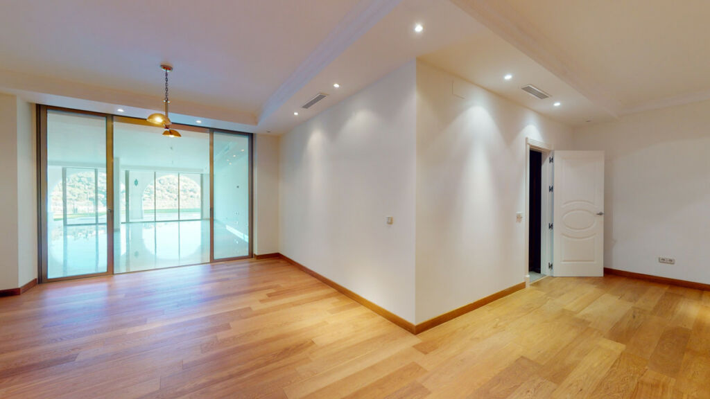 Detached Villa Los Arqueros Málaga - image 28