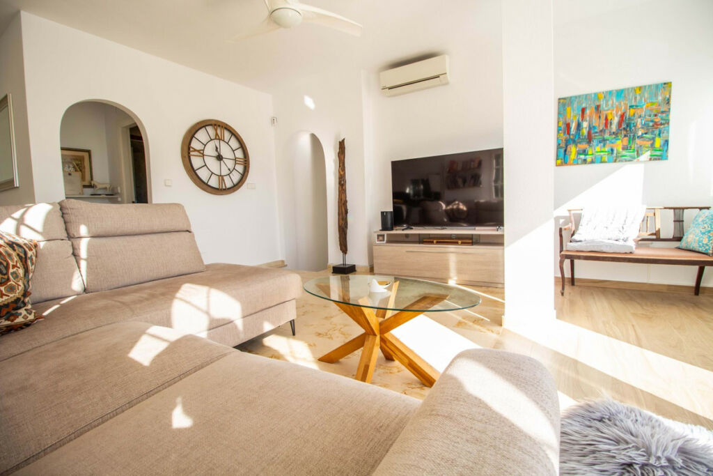 Detached Villa Las Ramblas Golf Alicante - image 29