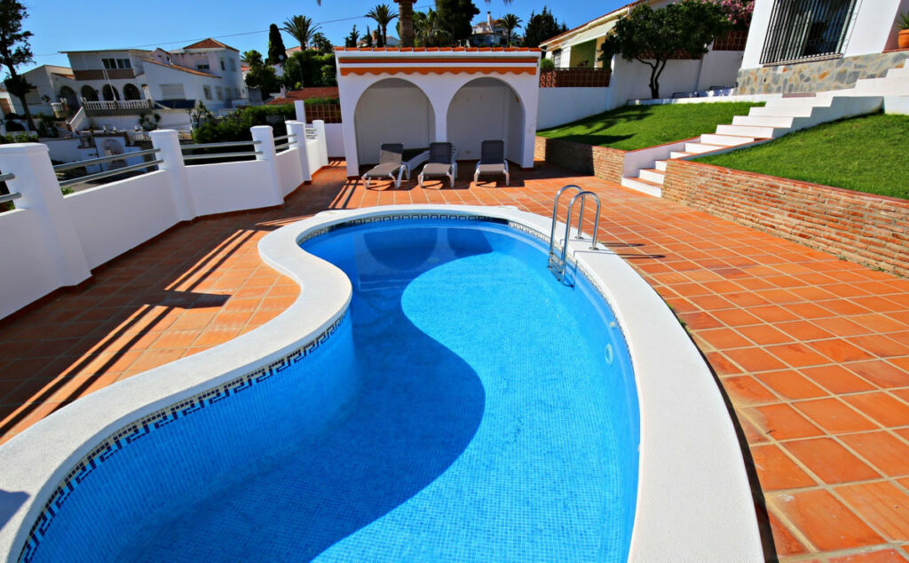 Detached Villa Caleta de Vélez Málaga - image 3