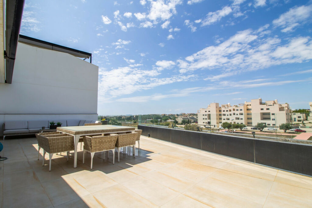 Penthouse Los Dolses Alicante - image 3