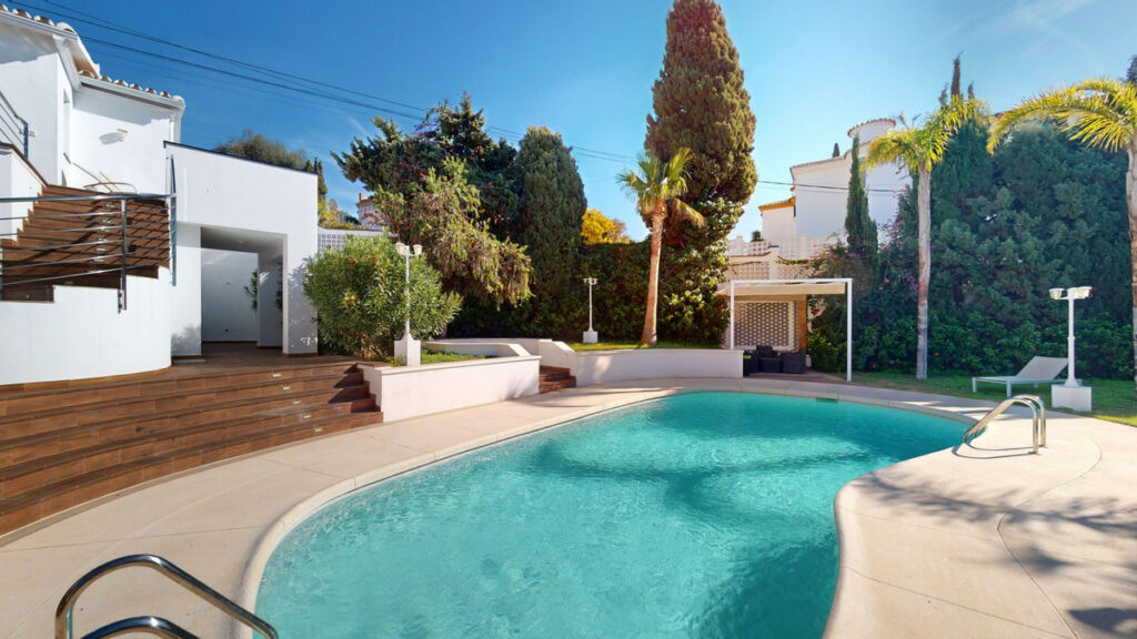 Detached Villa Caleta de Vélez Málaga - image 3