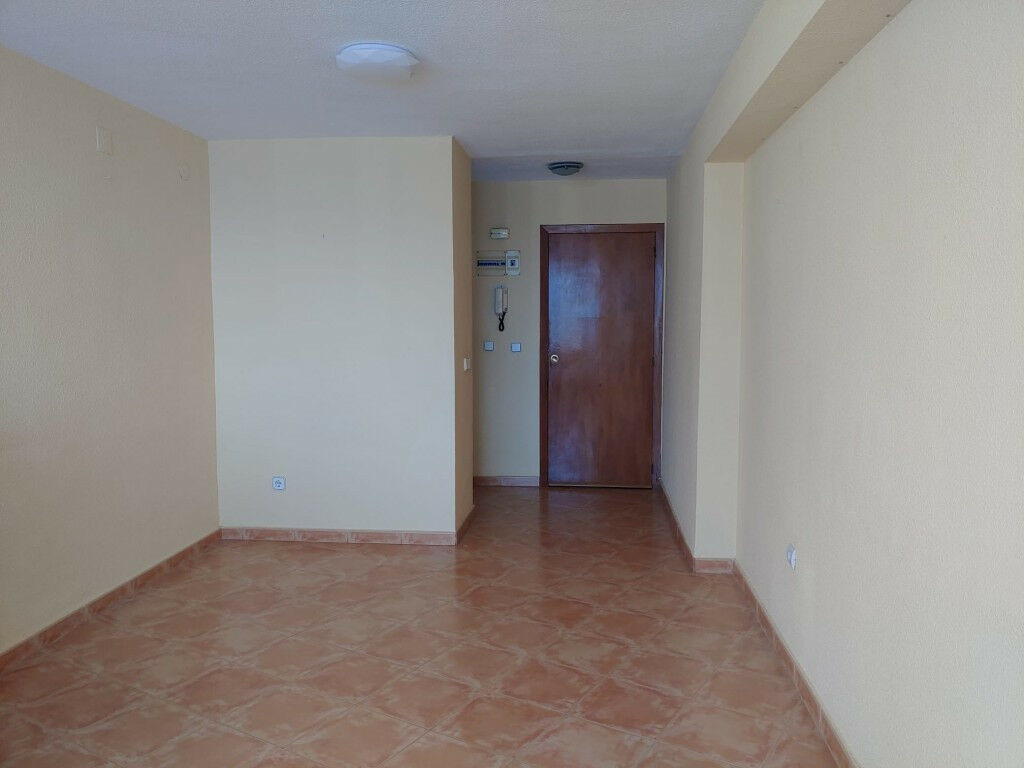 Middle Floor Apartment Benidorm Alicante - image 3