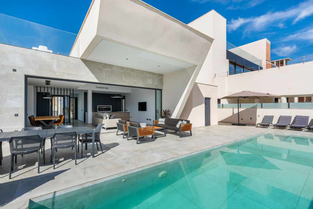 Detached Villa Ciudad Quesada Alicante - image 3