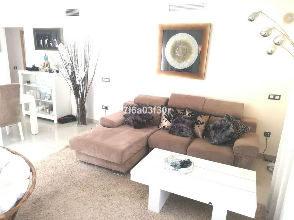 Penthouse New Golden Mile Málaga - image 3