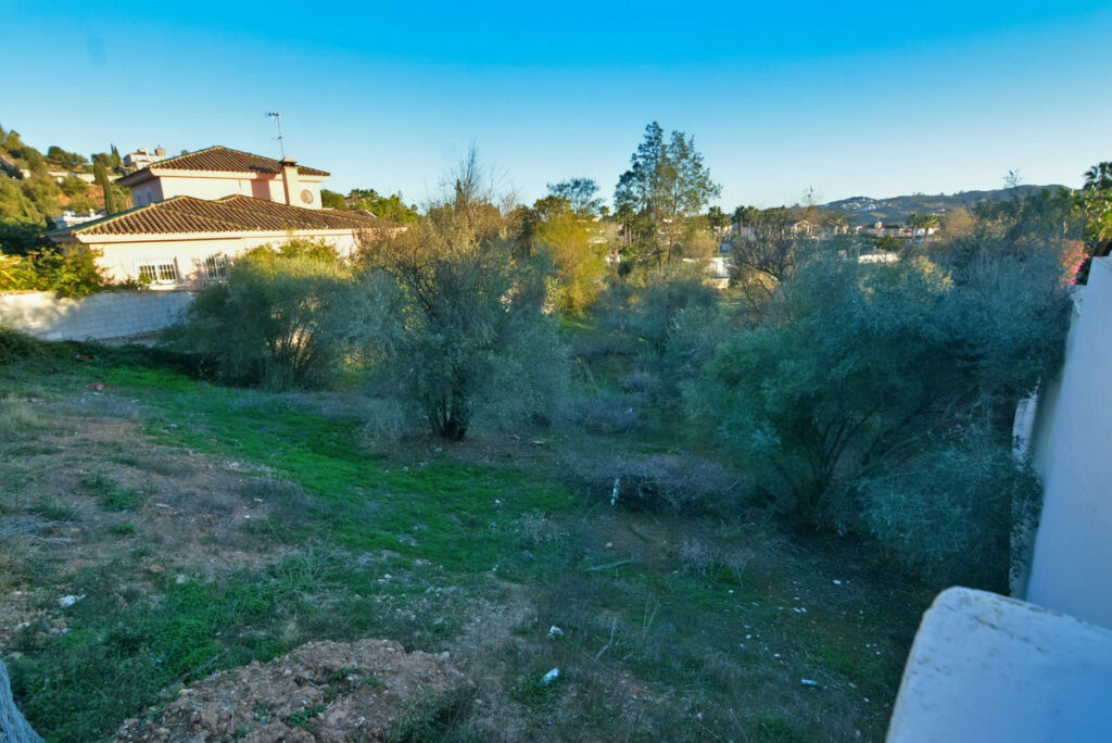 Residential Plot Mijas Golf Málaga - image 3