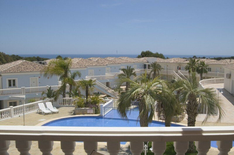 Ground Floor Apartment La Fustera Alicante - image 6