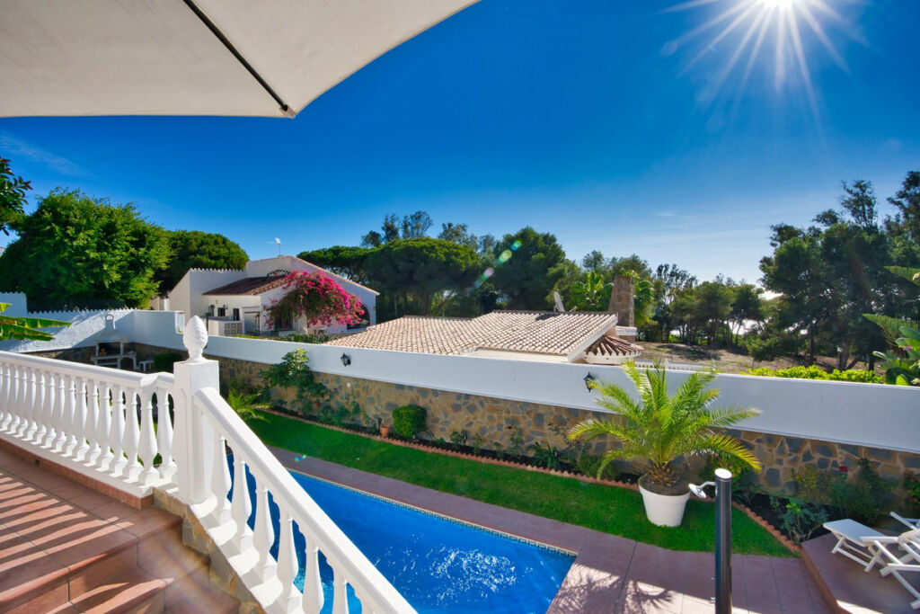 Detached Villa Torrenueva Málaga - image 3