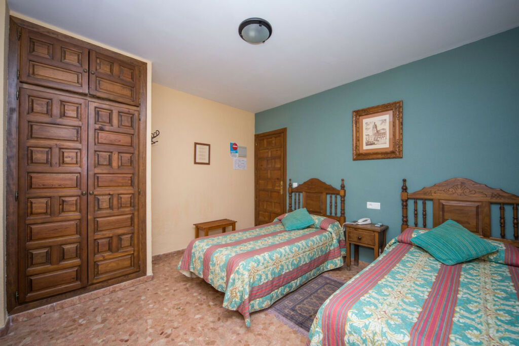Hotel Ronda Málaga - image 3