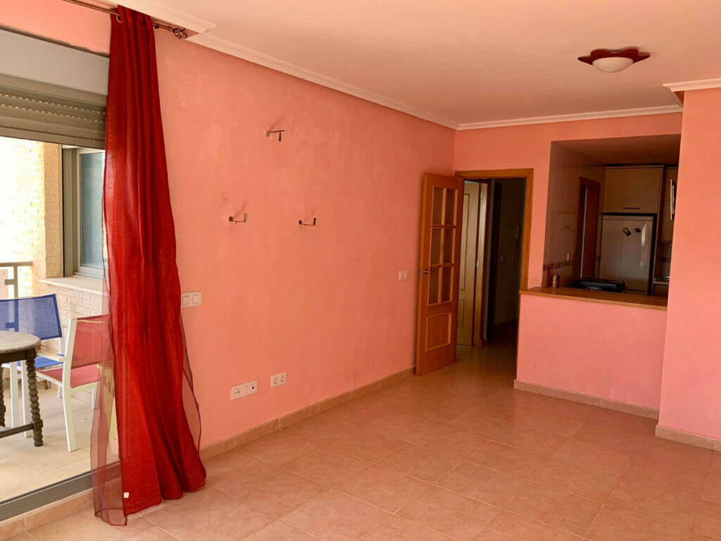 Middle Floor Apartment Guardamar del Segura Alicante - image 3