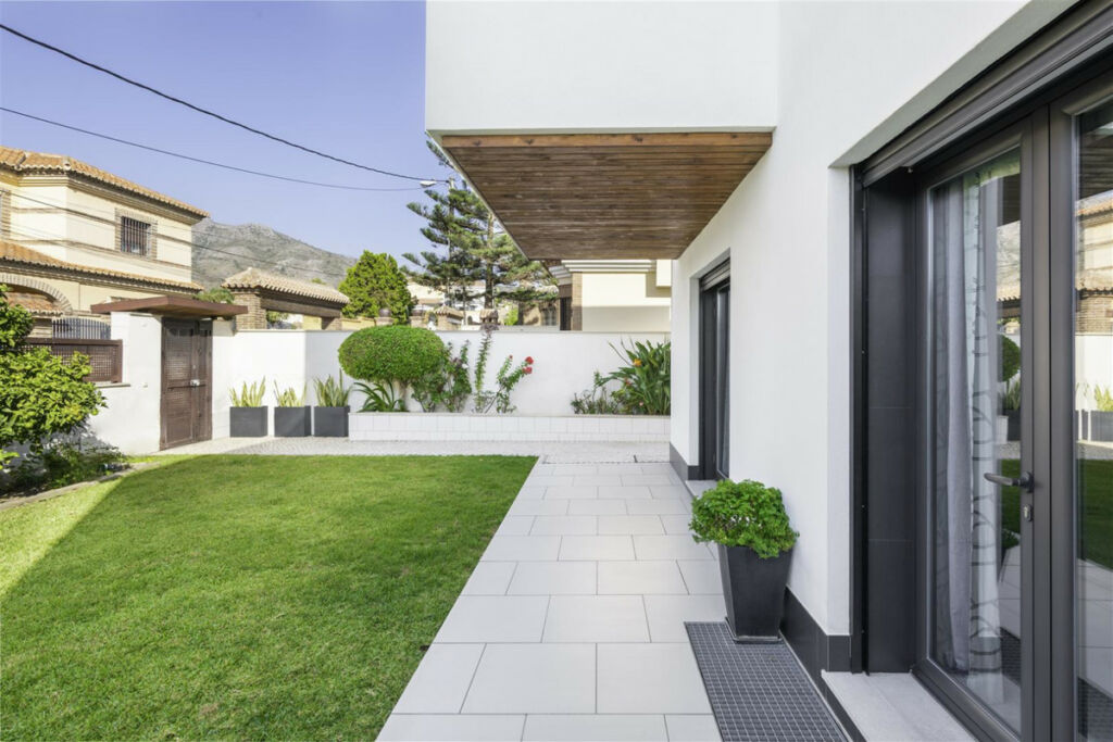 Detached Villa Torremolinos Málaga - image 3
