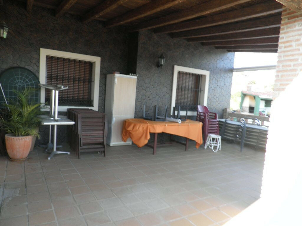 Detached Villa Estepona Málaga - image 3
