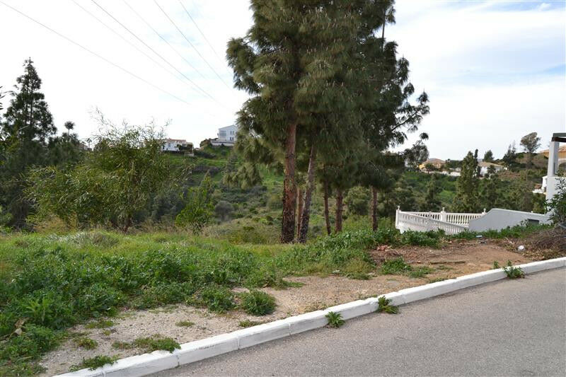 Residential Plot El Chaparral Málaga - image 3