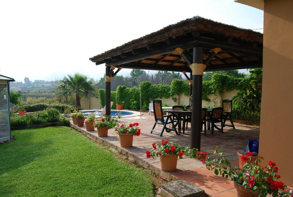 Detached Villa Alhaurín de la Torre Málaga - image 3