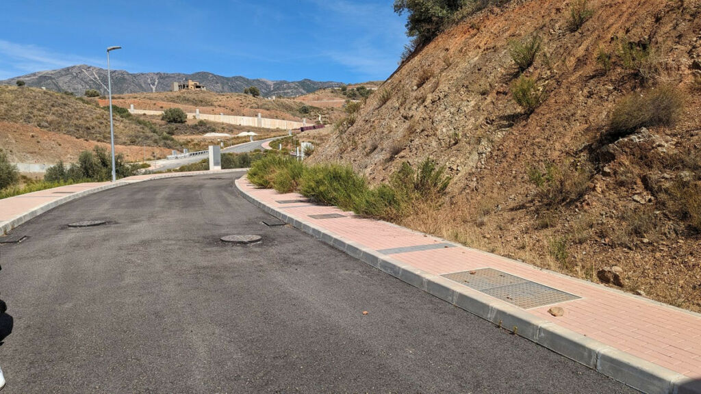 Residential Plot Mijas Golf Málaga - image 3