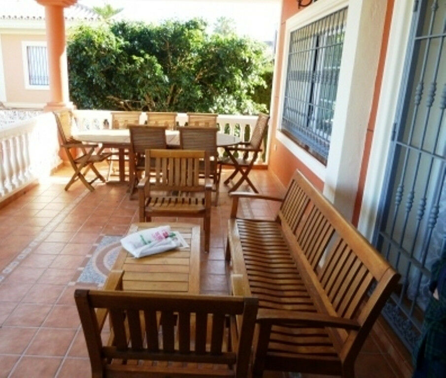 Detached Villa Alhaurín de la Torre Málaga - image 3