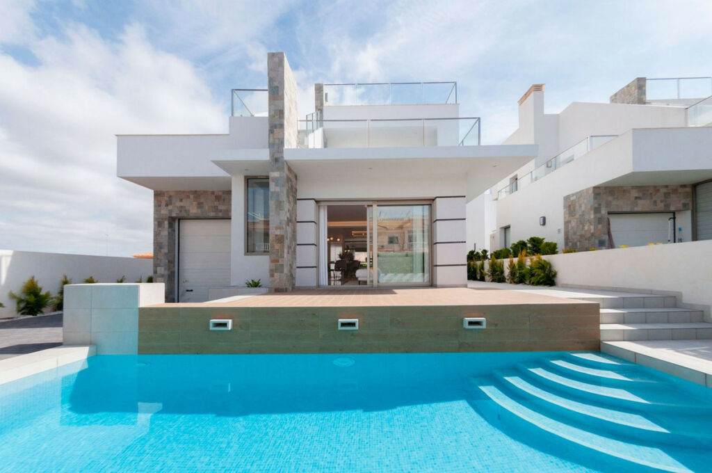 Detached Villa Los Alcazares Murcia - image 2