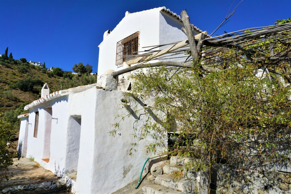 Semi-Detached House Cómpeta Málaga - image 3