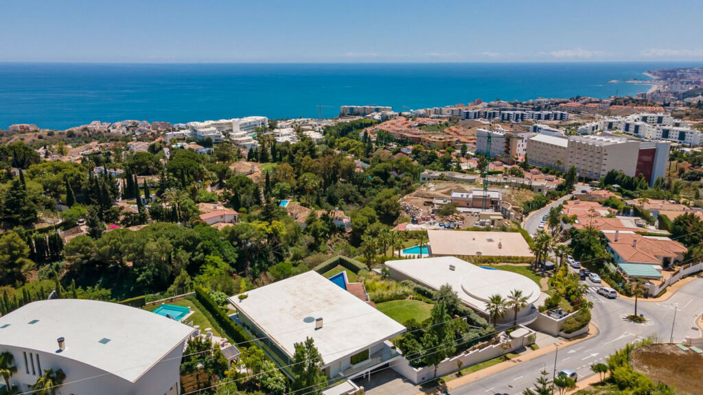 Detached Villa Fuengirola Málaga - image 30
