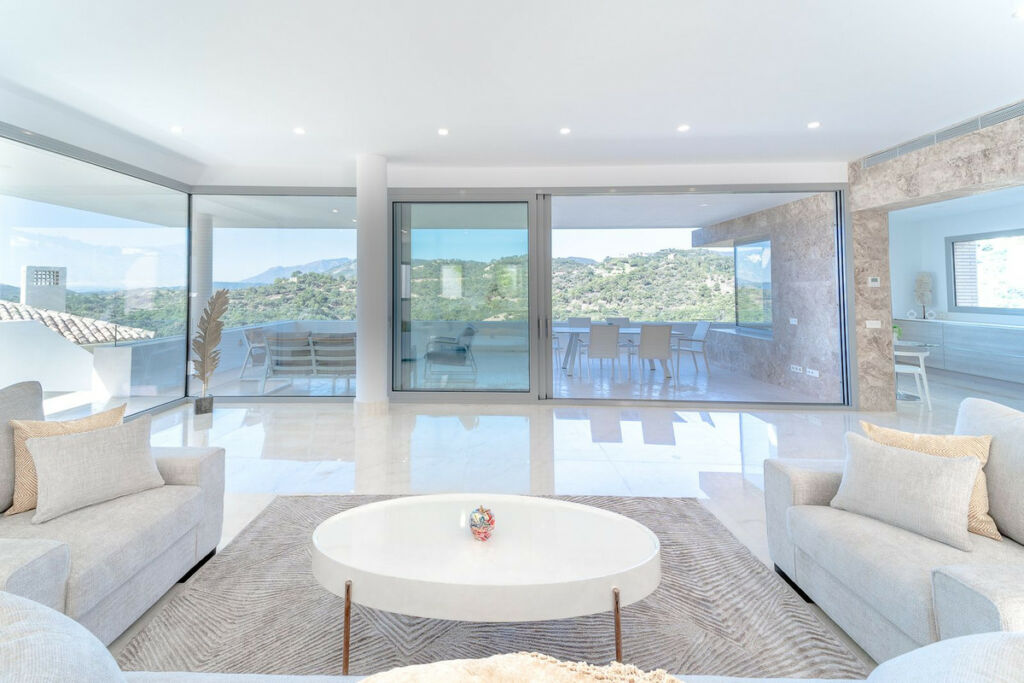 Detached Villa Los Arqueros Málaga - image 30
