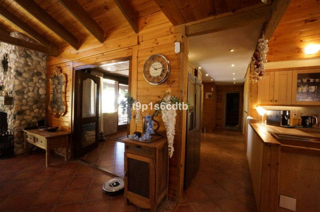 Detached Villa Monda Málaga - image 31