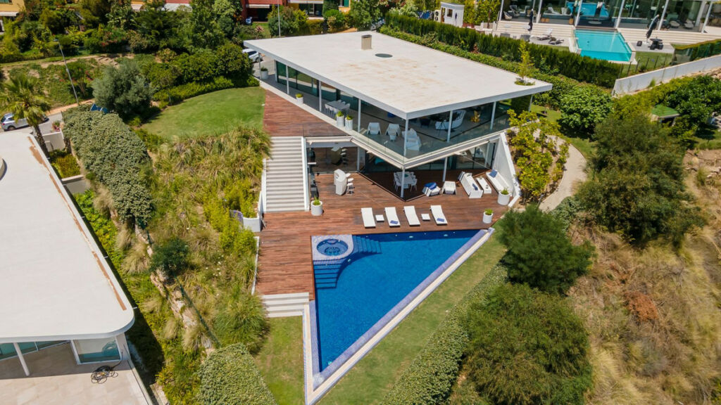 Detached Villa Fuengirola Málaga - image 31