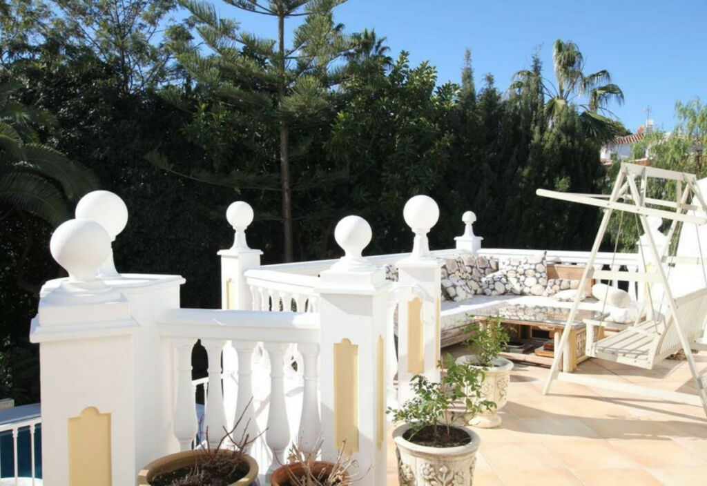Detached Villa Riviera del Sol Málaga - image 32