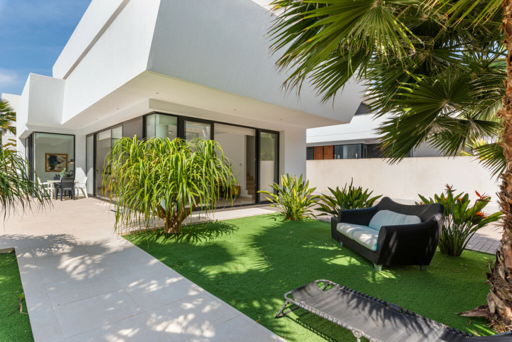 Detached Villa Ciudad Quesada Alicante - image 32