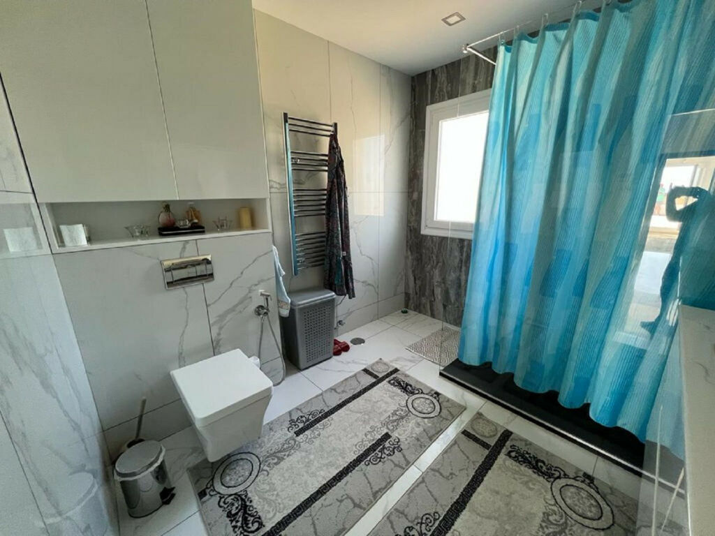 Detached Villa El Paraiso Málaga - image 32