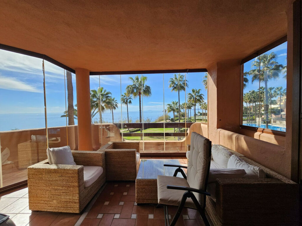 Middle Floor Apartment Estepona Málaga - image 32