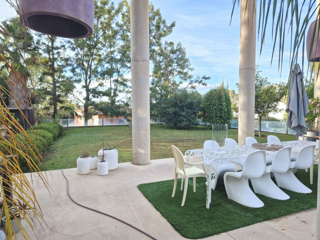 Detached Villa Estepona Málaga - image 33