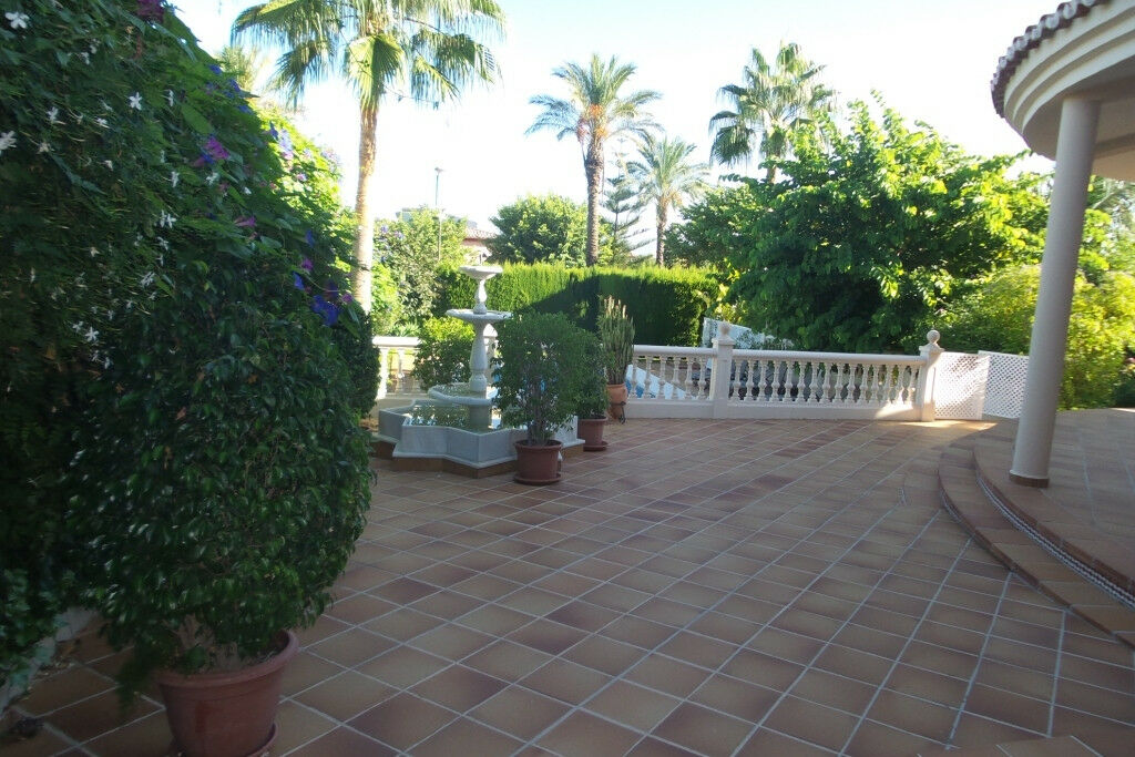 Detached Villa Alhaurín de la Torre Málaga - image 33