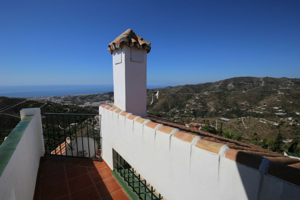 Detached Villa Torrox Málaga - image 33