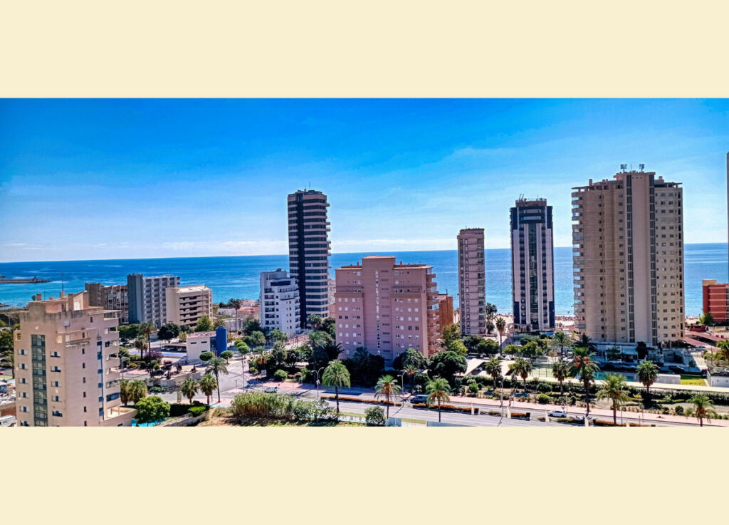 Middle Floor Apartment Calpe Alicante - image 33
