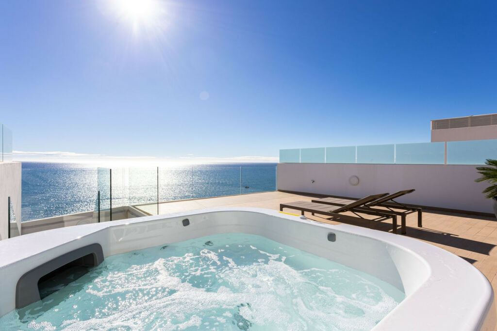 Penthouse Carvajal Málaga - image 33