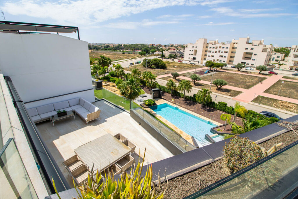 Penthouse Los Dolses Alicante - image 34