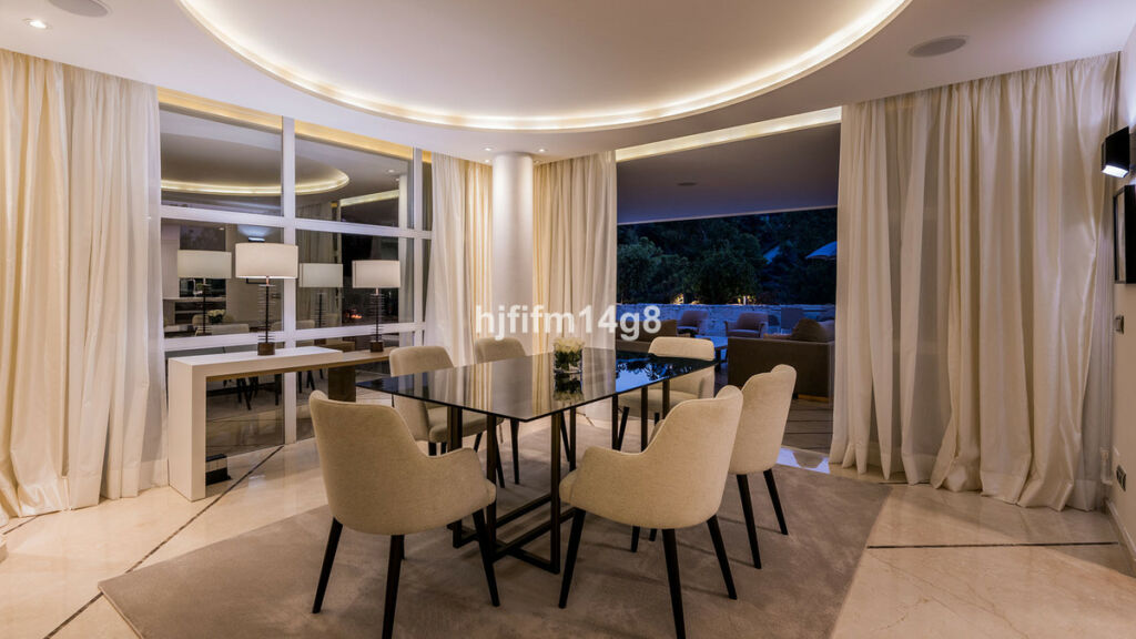 Detached Villa La Quinta Málaga - image 34