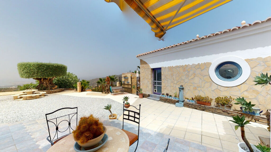 Detached Villa Sayalonga Málaga - image 34