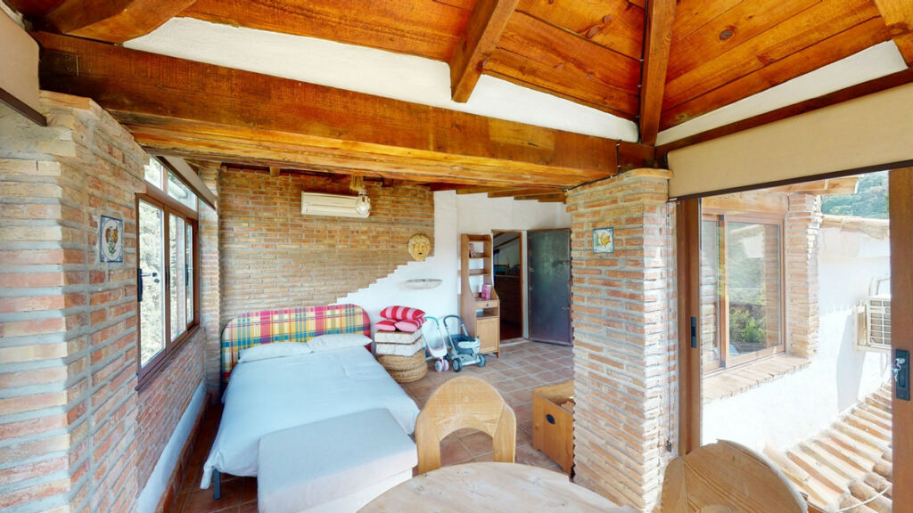 Detached Villa Sayalonga Málaga - image 35
