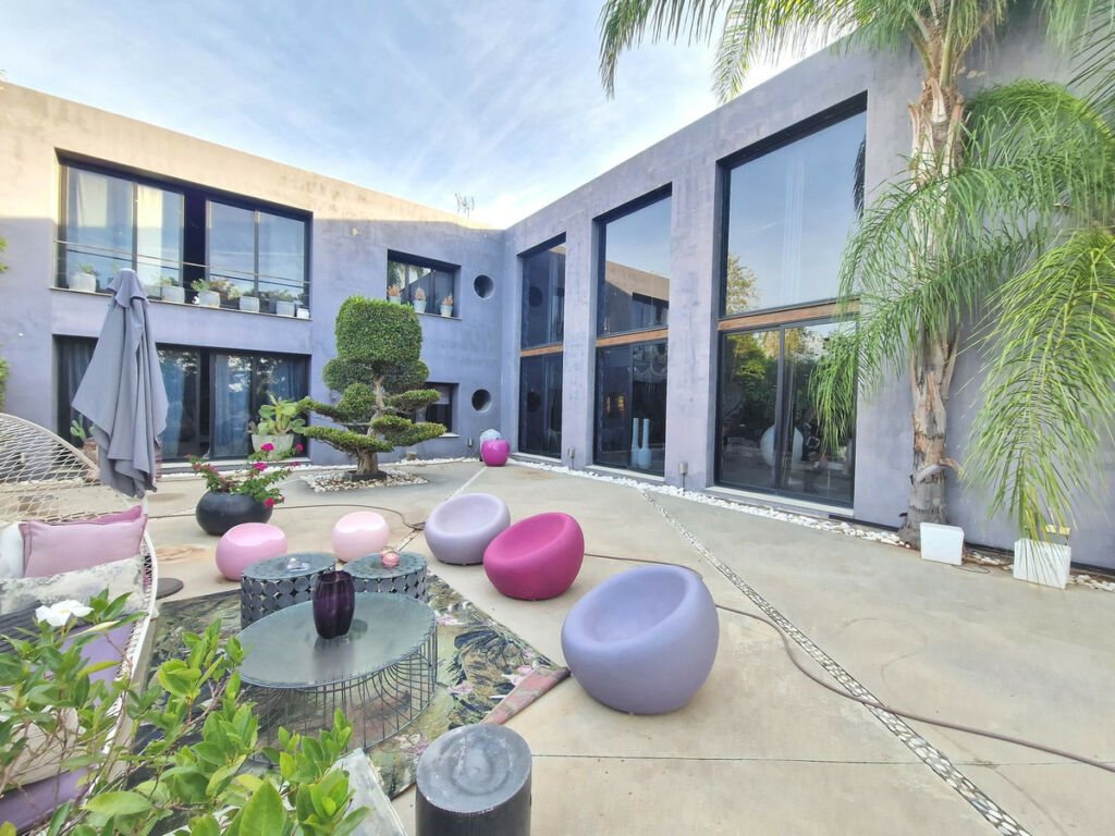 Detached Villa Estepona Málaga - image 35