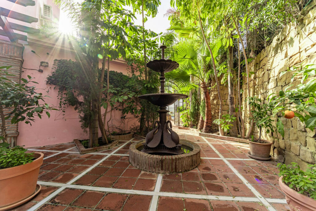Detached Villa Benahavís Málaga - image 35