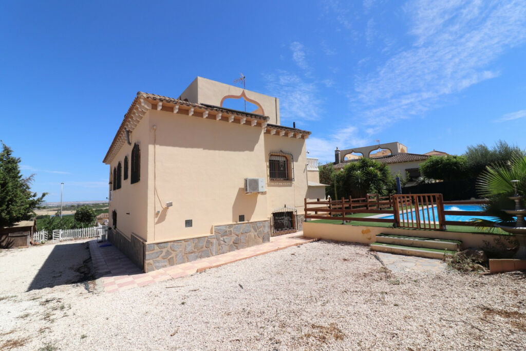 Detached Villa Algorfa Alicante - image 35