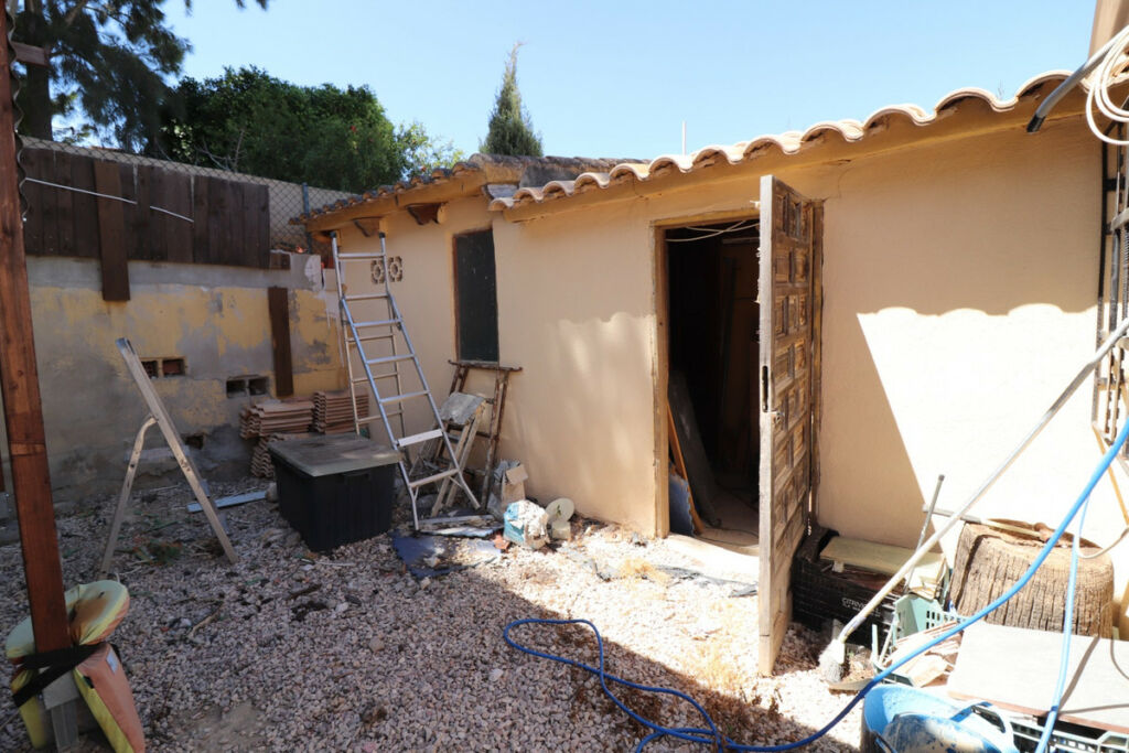 Detached Villa Algorfa Alicante - image 36