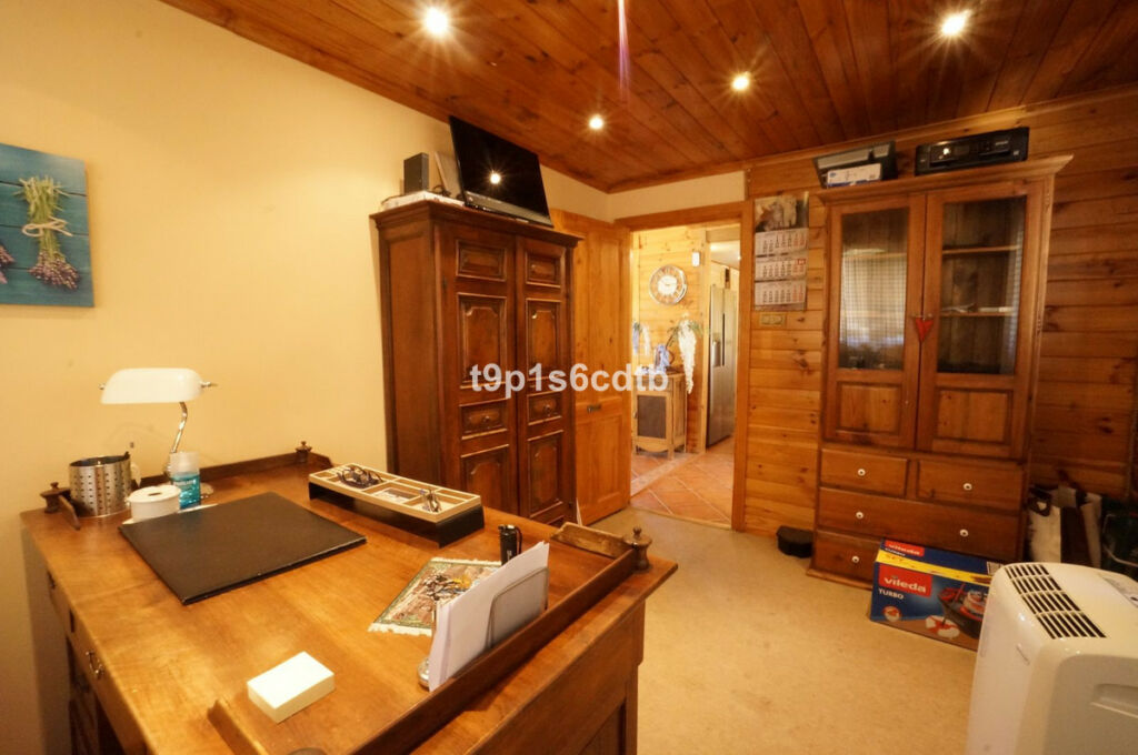 Detached Villa Monda Málaga - image 36