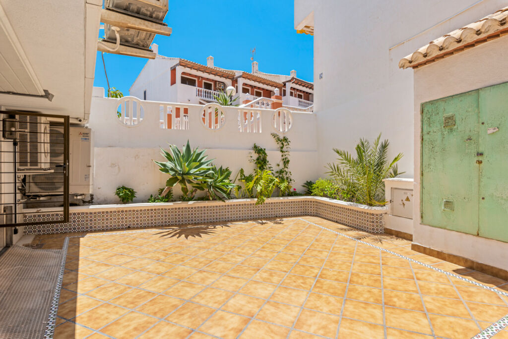 Townhouse Guardamar del Segura Alicante - image 36