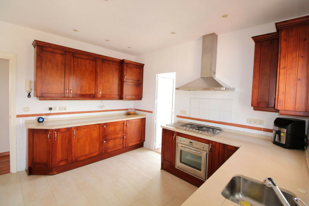 Detached Villa Sotogrande Alto Cádiz - image 7