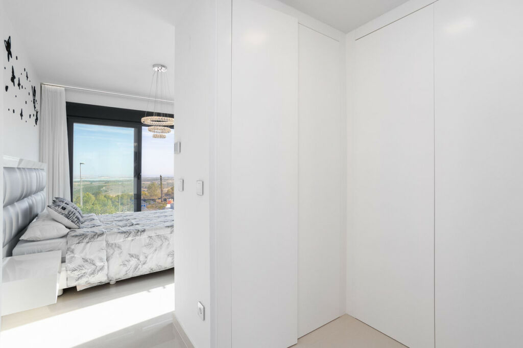 Detached Villa San Miguel de Salinas Alicante - image 37