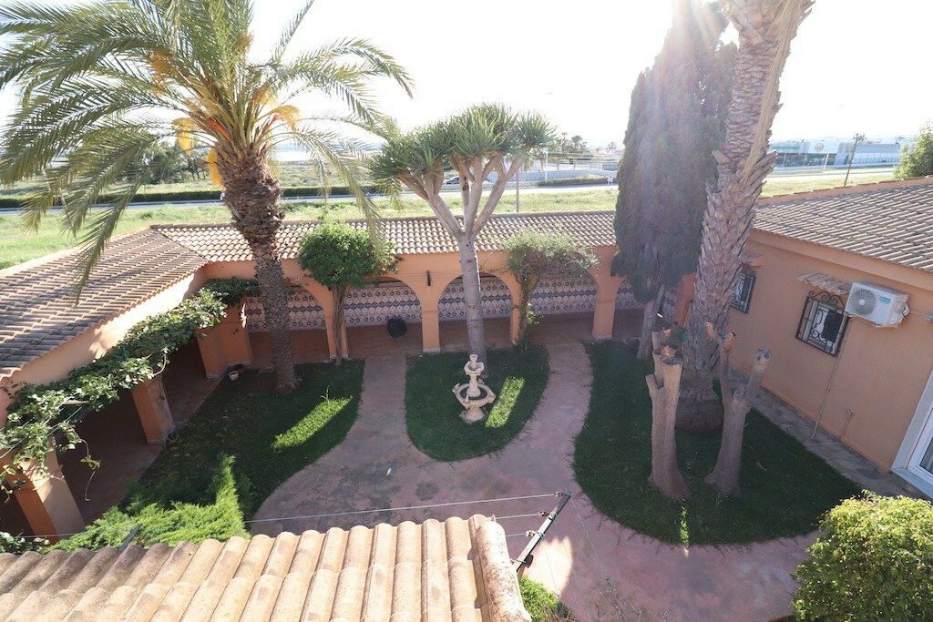 Detached Villa Torrevieja Alicante - image 37