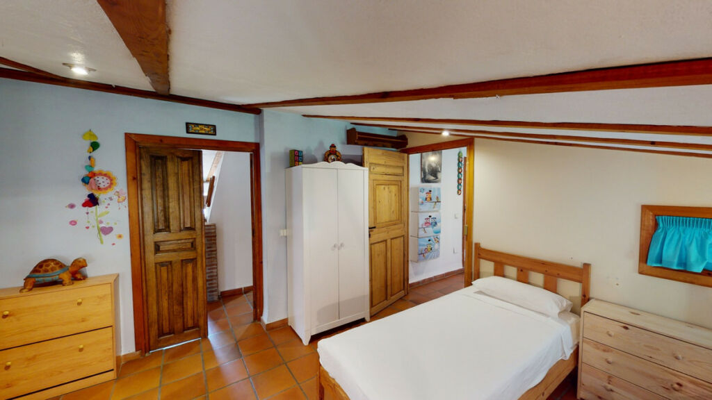 Detached Villa Sayalonga Málaga - image 38