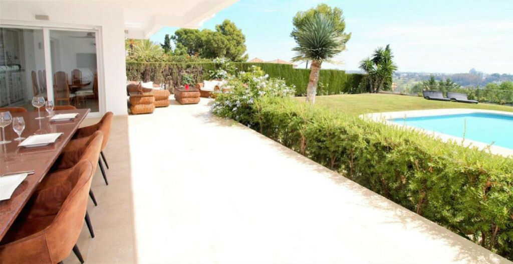 Detached Villa El Paraiso Málaga - image 39