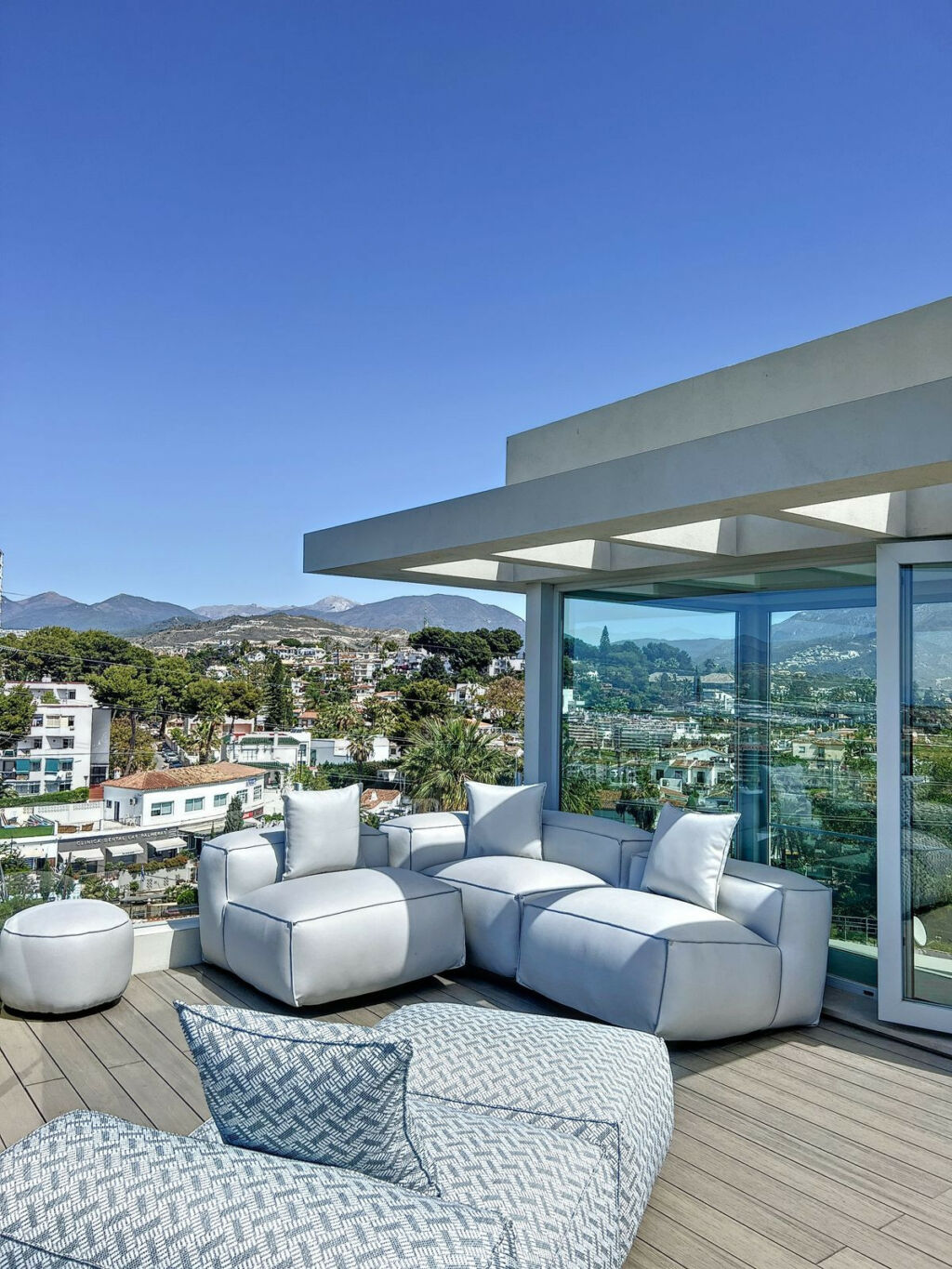 Detached Villa Nueva Andalucía Málaga - image 39